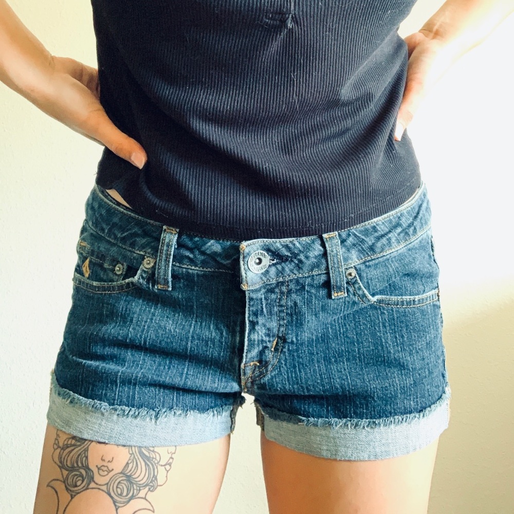 Volcom Jean Shorts! 💎